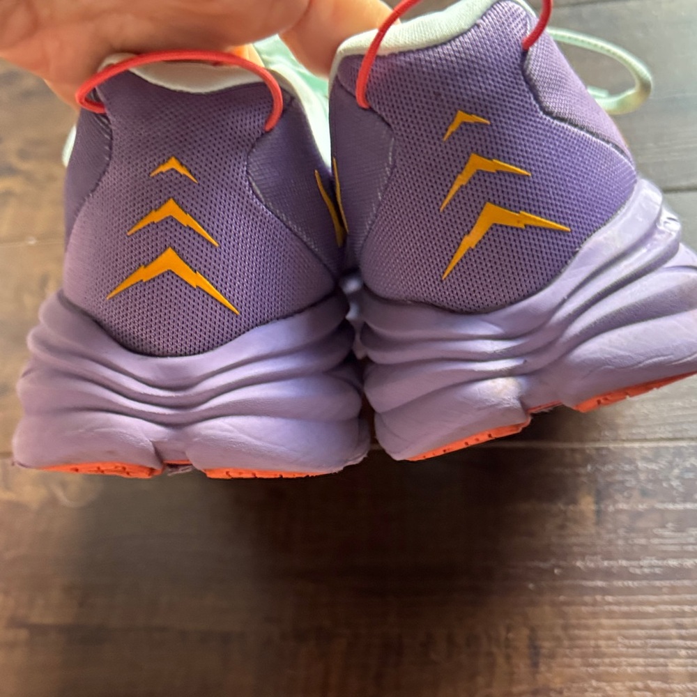 Hoka women’s Sneakers - Light teal and Purple - Picture 4 of 4